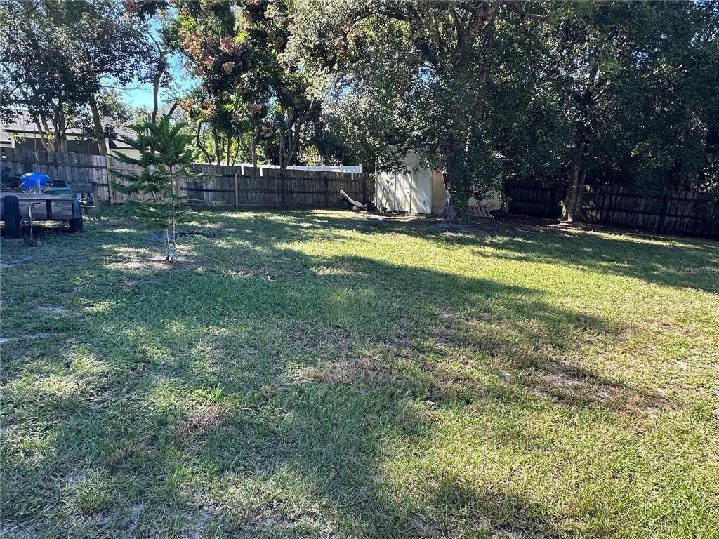 Image 22 of property listing at 131 LUCERNE DRIVE, Debary, FL 32713