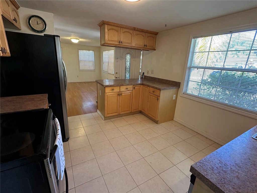 Image 8 of property listing at 131 LUCERNE DRIVE, Debary, FL 32713