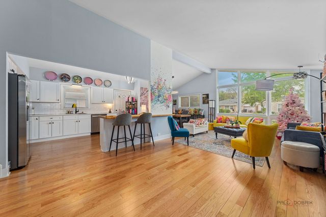 8800 Kostner Terrace, Skokie, IL 60076
