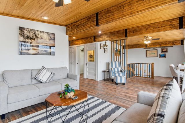 398 Mill Bridge, Lampe, MO 65681