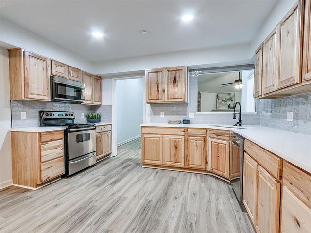 3128 SW 100th Place, Oklahoma City, OK 73159