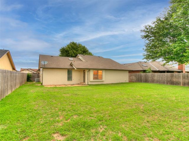 3128 SW 100th Place, Oklahoma City, OK 73159