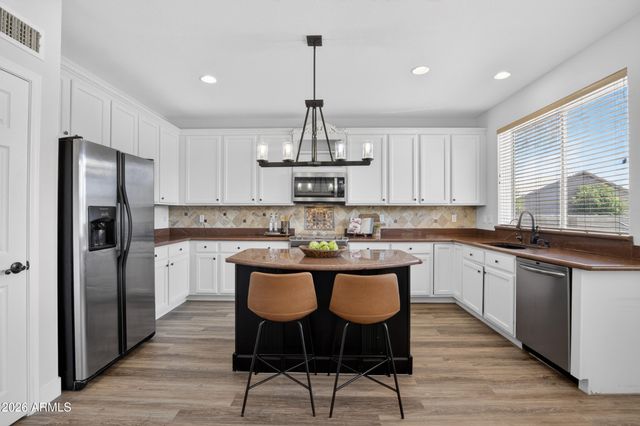 2861 E BROOKS Court, Gilbert, AZ 85296