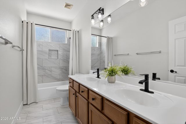 2861 E BROOKS Court, Gilbert, AZ 85296