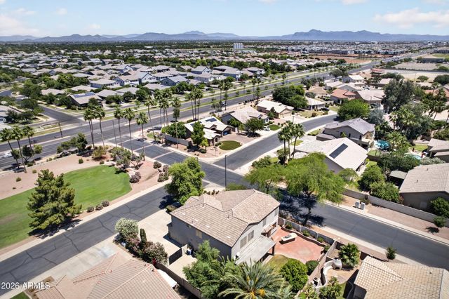 2861 E BROOKS Court, Gilbert, AZ 85296