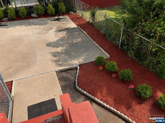 134 70th, Guttenberg, NJ 07093