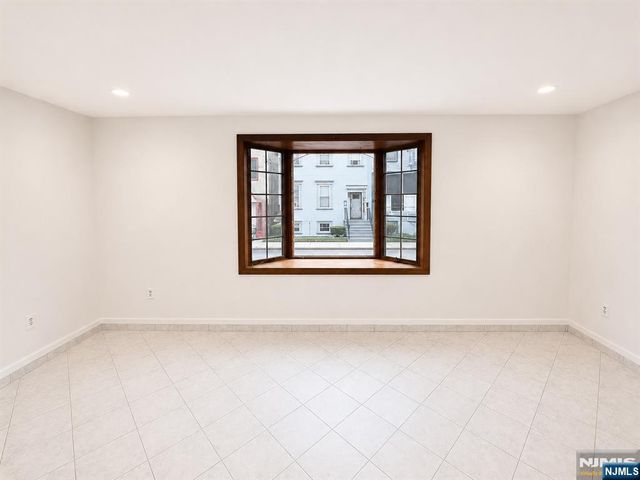 134 70th, Guttenberg, NJ 07093