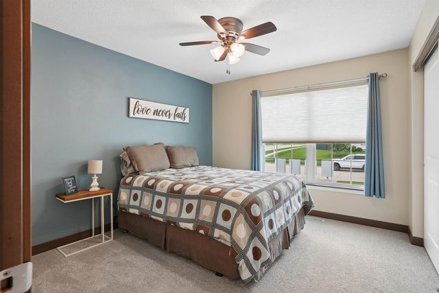 5522 Red Oak Lane, Cedar Falls, IA 50613