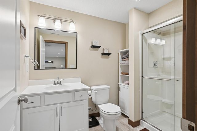 5522 Red Oak Lane, Cedar Falls, IA 50613