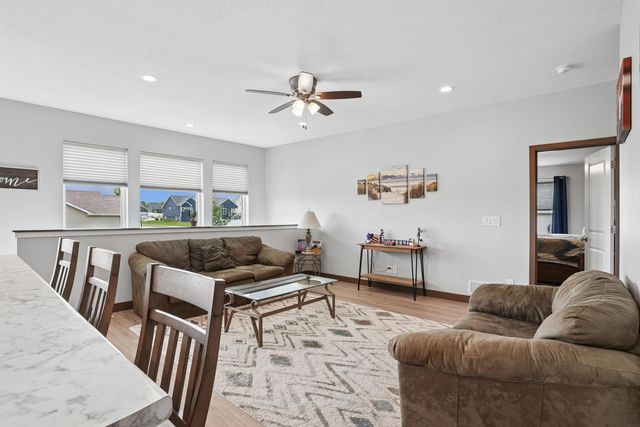 5522 Red Oak Lane, Cedar Falls, IA 50613
