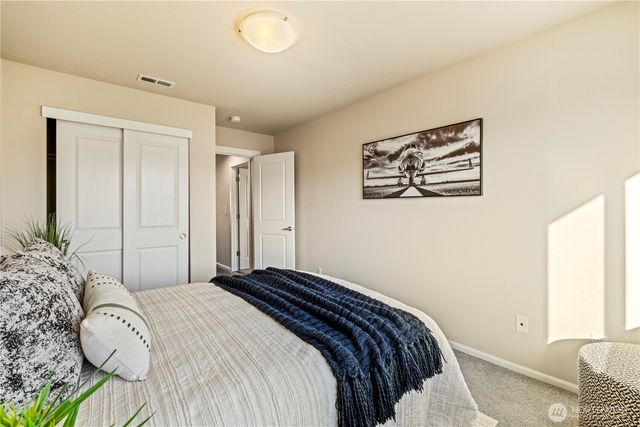 26168 21st Place S, Des Moines, WA 98198