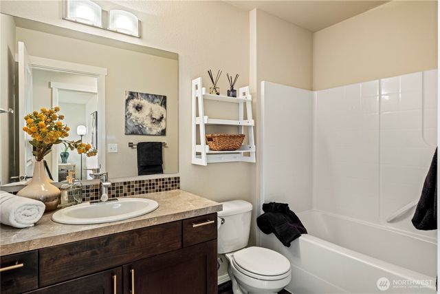 26168 21st Place S, Des Moines, WA 98198