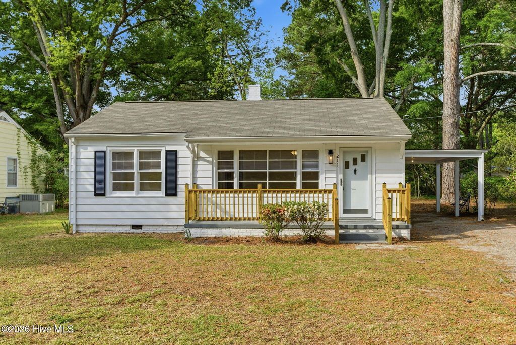 211 S Circle Drive, Rocky Mount, NC 27804