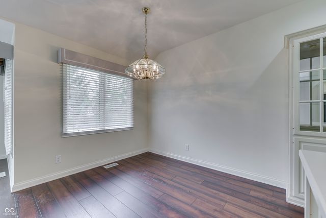 3978 Brockton Manor South Drive, Greenwood, IN 46143