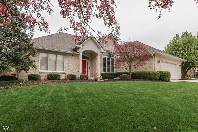 3978 Brockton Manor South Drive, Greenwood, IN 46143