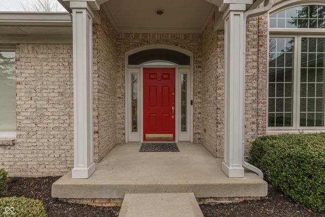 3978 Brockton Manor South Drive, Greenwood, IN 46143