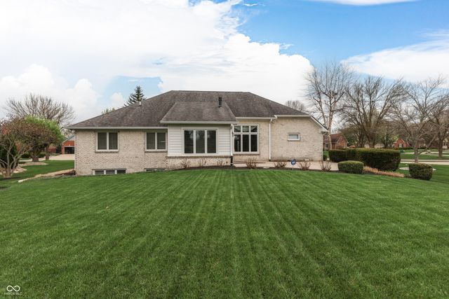 3978 Brockton Manor South Drive, Greenwood, IN 46143