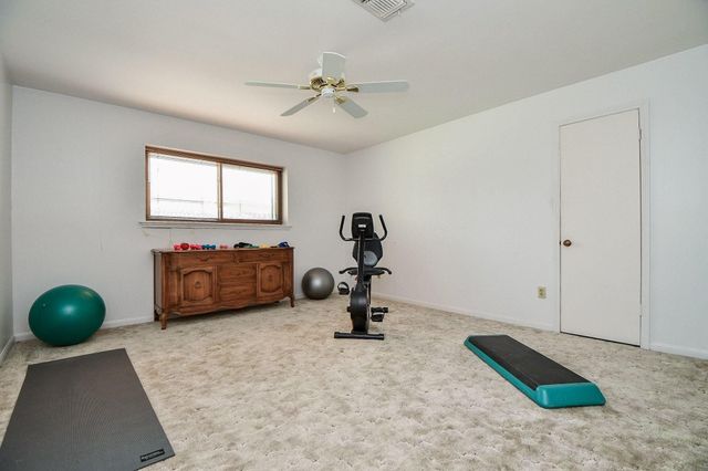 1123 Candlelight Lane, Houston, TX 77018