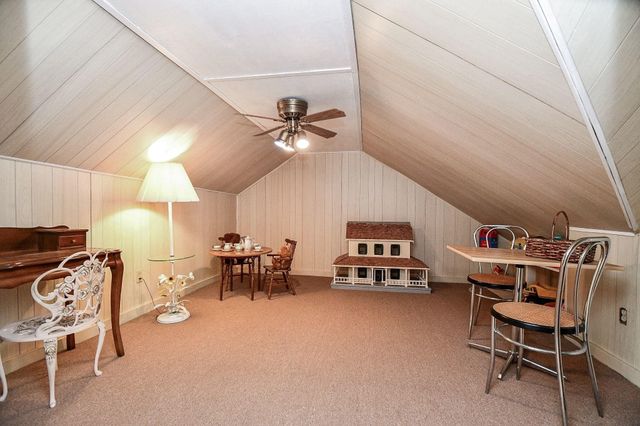 1123 Candlelight Lane, Houston, TX 77018