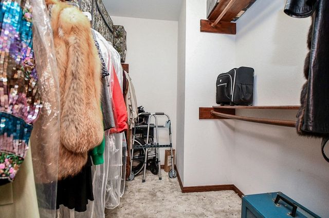 1123 Candlelight Lane, Houston, TX 77018