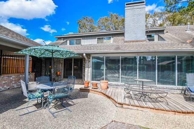 1123 Candlelight Lane, Houston, TX 77018