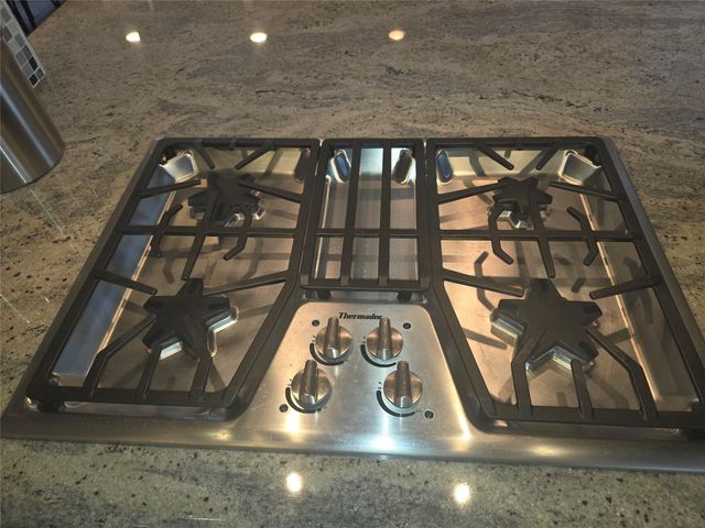 1123 Candlelight Lane, Houston, TX 77018