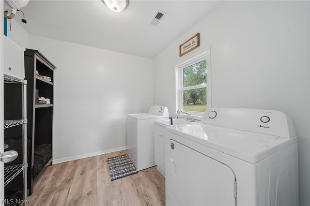 3471 State Route 5, Newton Falls, OH 44444