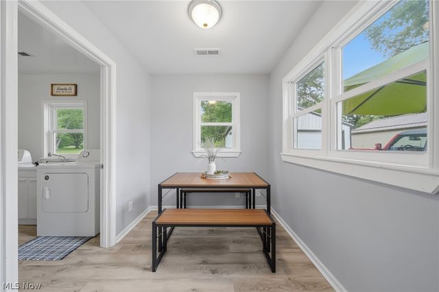 3471 State Route 5, Newton Falls, OH 44444