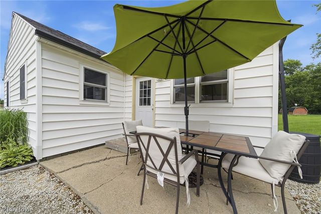 3471 State Route 5, Newton Falls, OH 44444