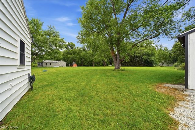 3471 State Route 5, Newton Falls, OH 44444