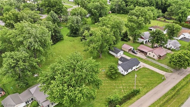 3471 State Route 5, Newton Falls, OH 44444