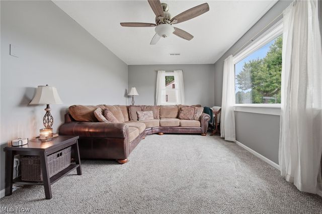 3471 State Route 5, Newton Falls, OH 44444
