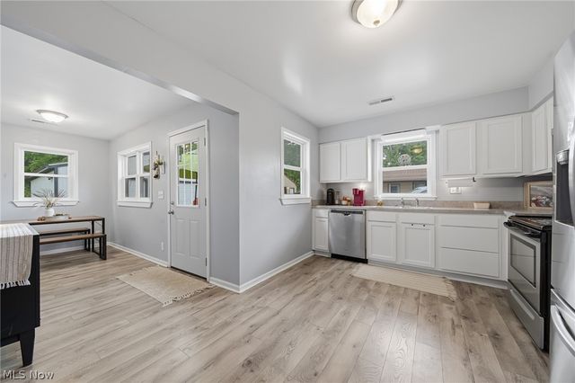 3471 State Route 5, Newton Falls, OH 44444