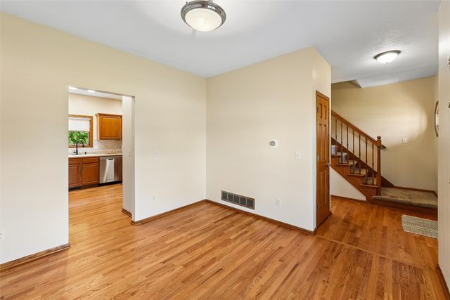 9921 Catalina Drive, Johnston, IA 50131