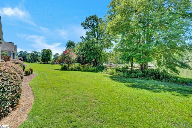 335 Arsenal Drive, Ninety Six, SC 29666