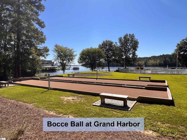 335 Arsenal Drive, Ninety Six, SC 29666