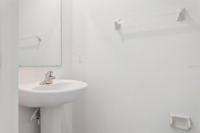 11000 RADIANT SHORE LOOP, San Antonio, FL 33576