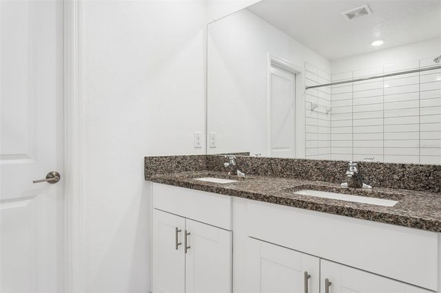 11000 RADIANT SHORE LOOP, San Antonio, FL 33576