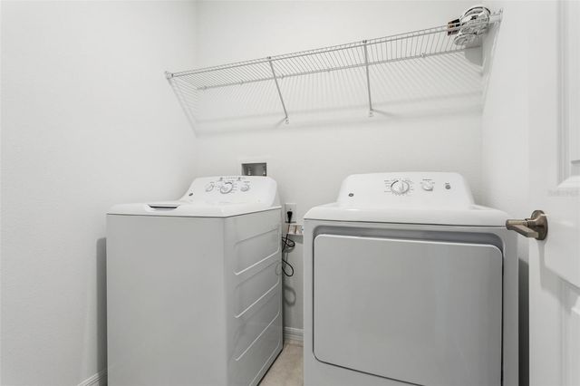 11000 RADIANT SHORE LOOP, San Antonio, FL 33576