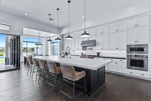 6693 S GIRALDA Avenue, Gilbert, AZ 85298