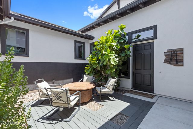 6693 S GIRALDA Avenue, Gilbert, AZ 85298