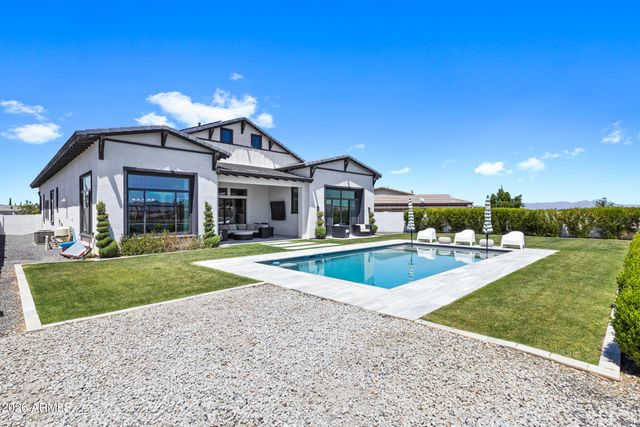 6693 S GIRALDA Avenue, Gilbert, AZ 85298