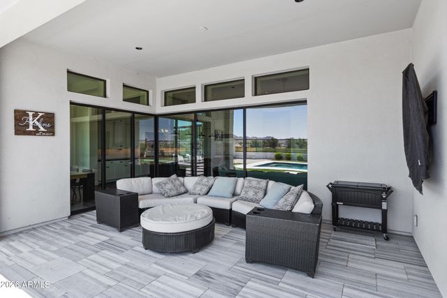 6693 S GIRALDA Avenue, Gilbert, AZ 85298