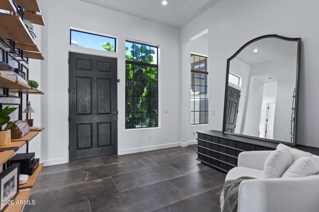 6693 S GIRALDA Avenue, Gilbert, AZ 85298