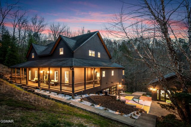 2210 Woodcock Trail, Sevierville, TN 37876
