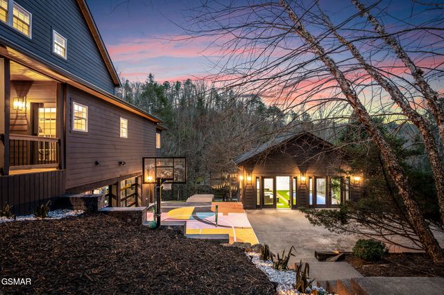 2210 Woodcock Trail, Sevierville, TN 37876