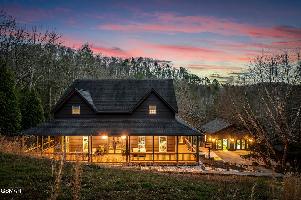 2210 Woodcock Trail, Sevierville, TN 37876