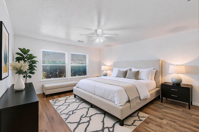 317 Vera Drive, Burleson, TX 76028