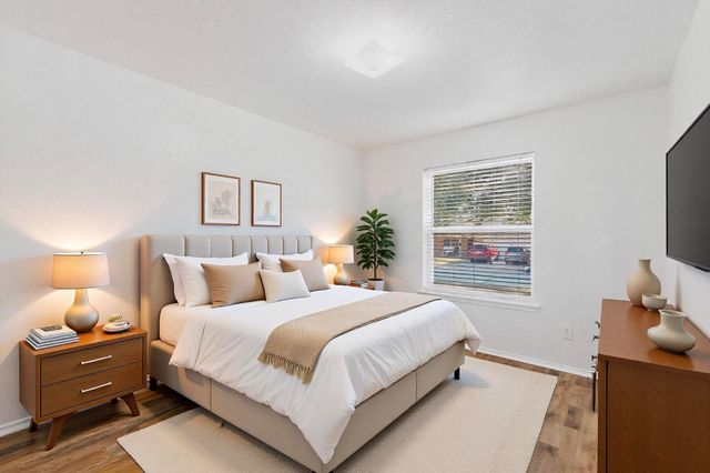 317 Vera Drive, Burleson, TX 76028