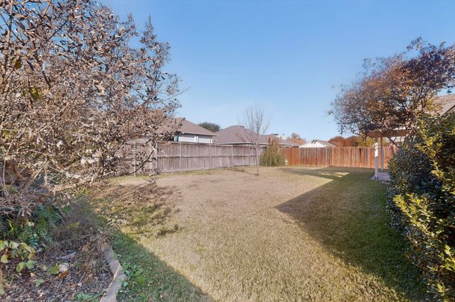 317 Vera Drive, Burleson, TX 76028